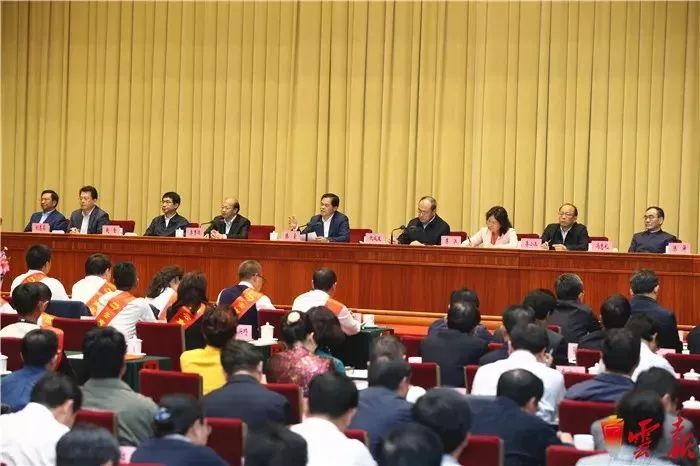 东西坡村委会最新领导