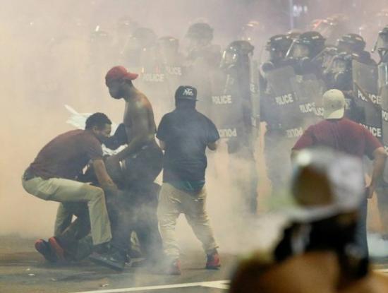 美国黑人抗议新动向,推动社会变革的强劲力量