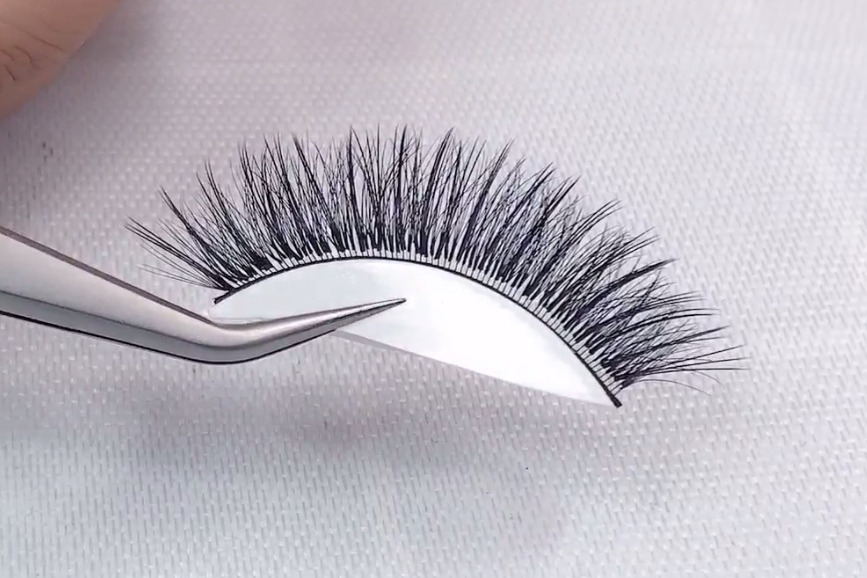 时尚美睫新潮流,探索魅力睫毛的世界